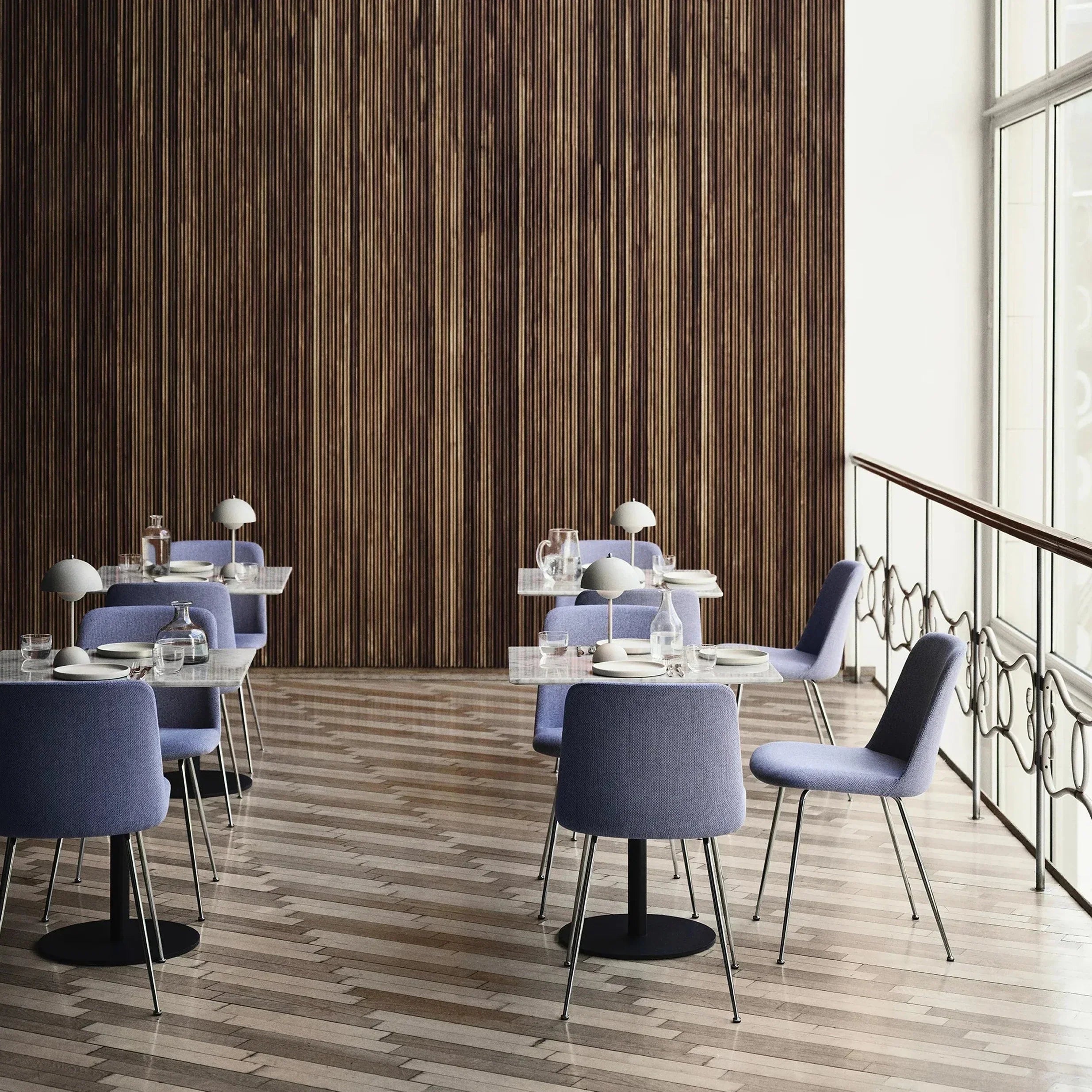 stylish-led-table-lamp-for-amb-31-hcvbtg