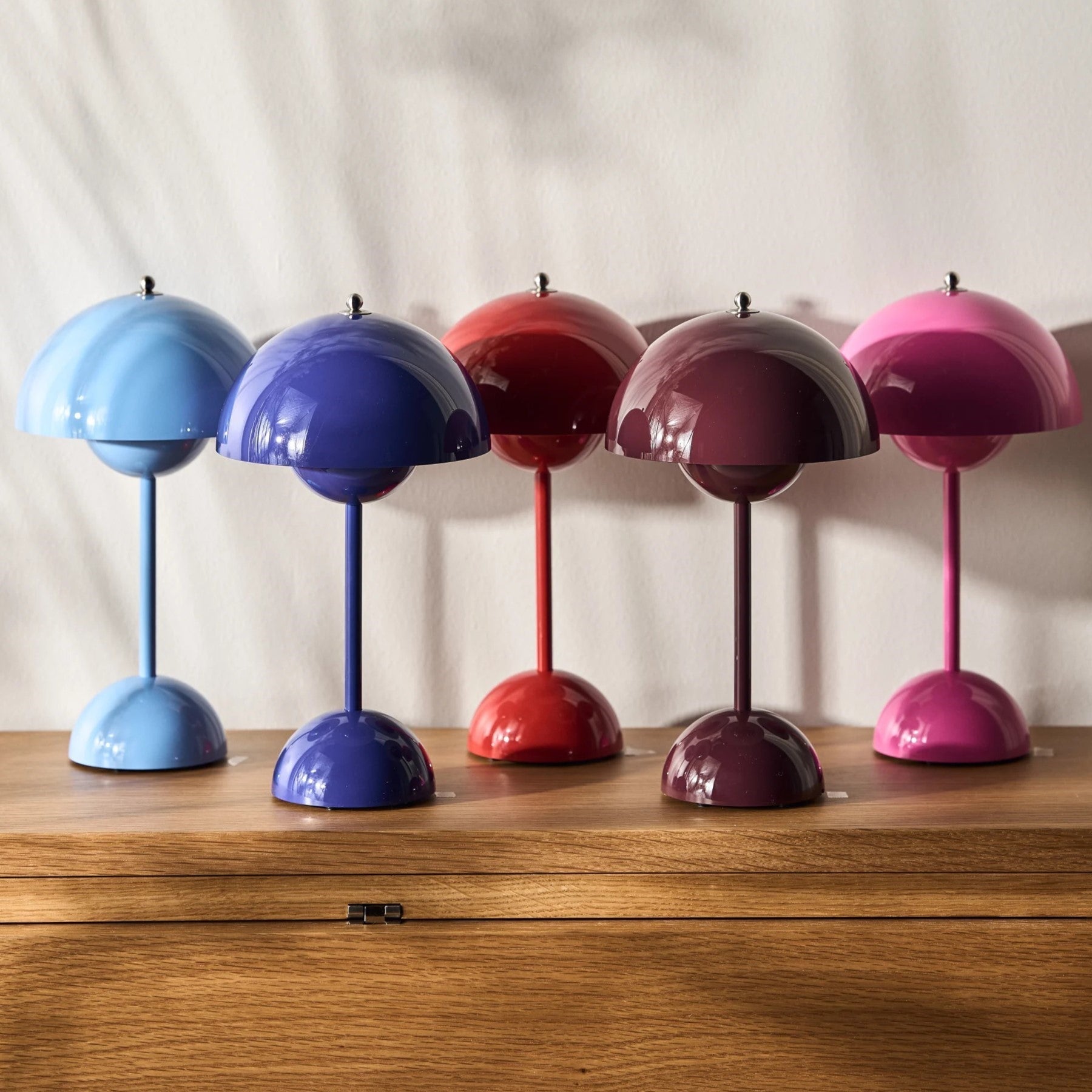 stylish-led-table-lamp-for-amb-6-ei7b89