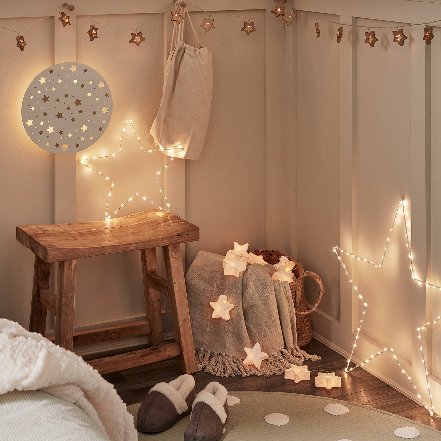 Luces colgantes de estrella para decoraciones navideñas