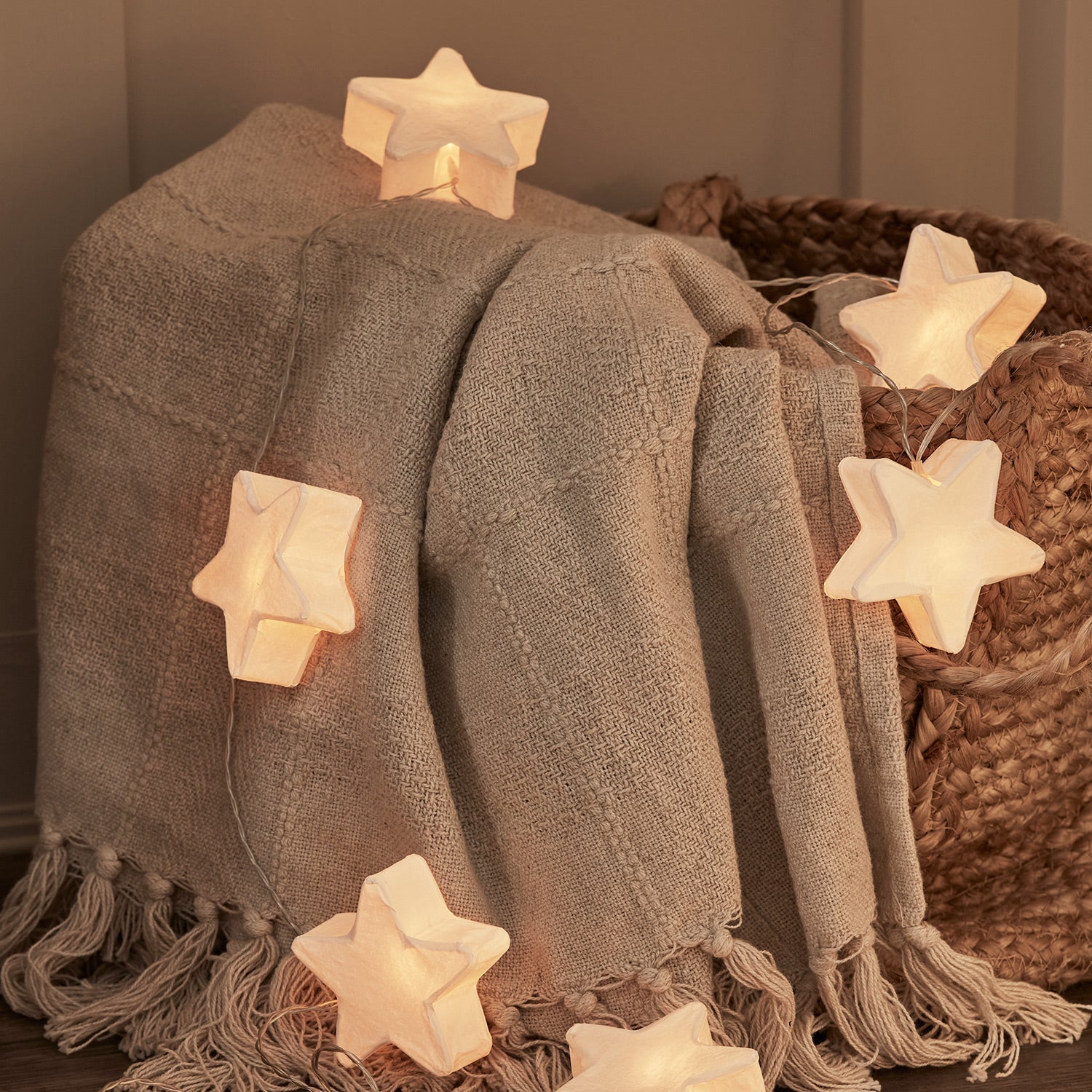 Luces colgantes de estrella para decoraciones navideñas