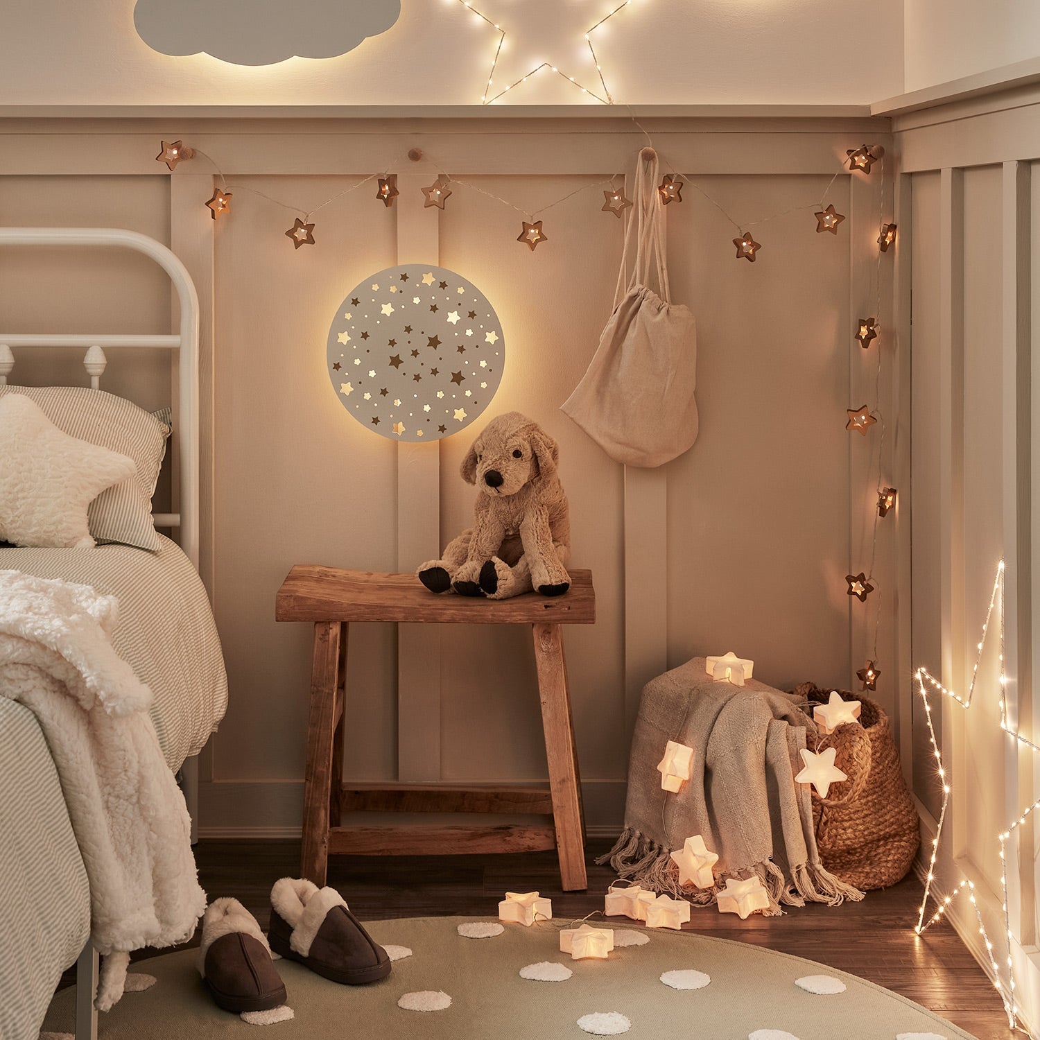 Luces colgantes de estrella para decoraciones navideñas