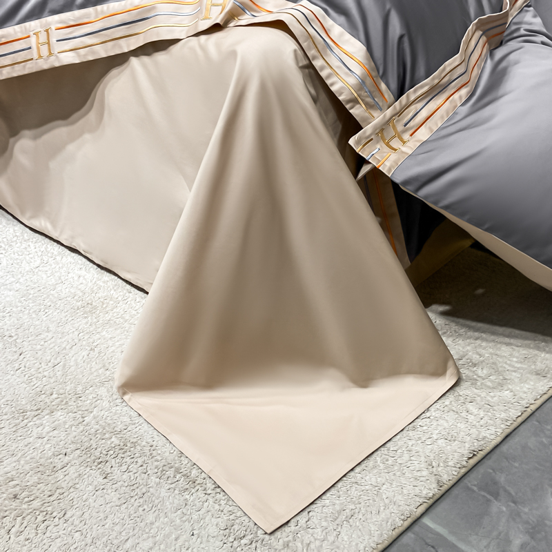 Juego de ropa de cama gris bordado de satén de algodón