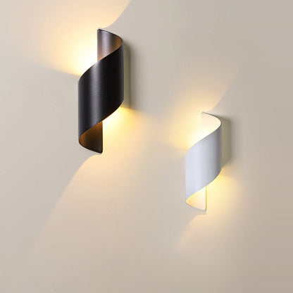 LED Wall Light with Minimalist Aluminum Design