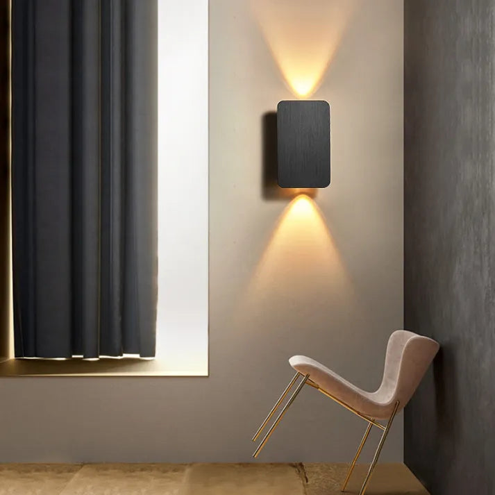 Aplique de pared moderno de metal rectangular LED para interior