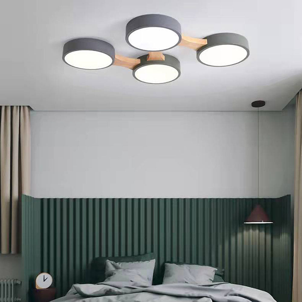 Sleek Modern LED Ceiling Light for Bedrooms - Stylish Illumination Fixture for Contemporary Home Decor and Ambient Lighting