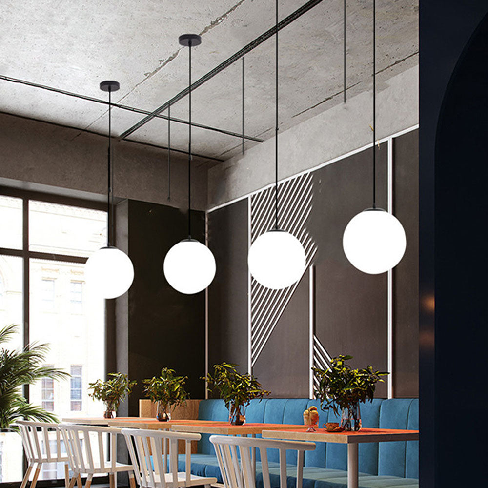 Elegant Simple Glass 1-Bulb Pendant Light for Restaurants and Home Dining Spaces - Modern Lighting Fixture in British Design