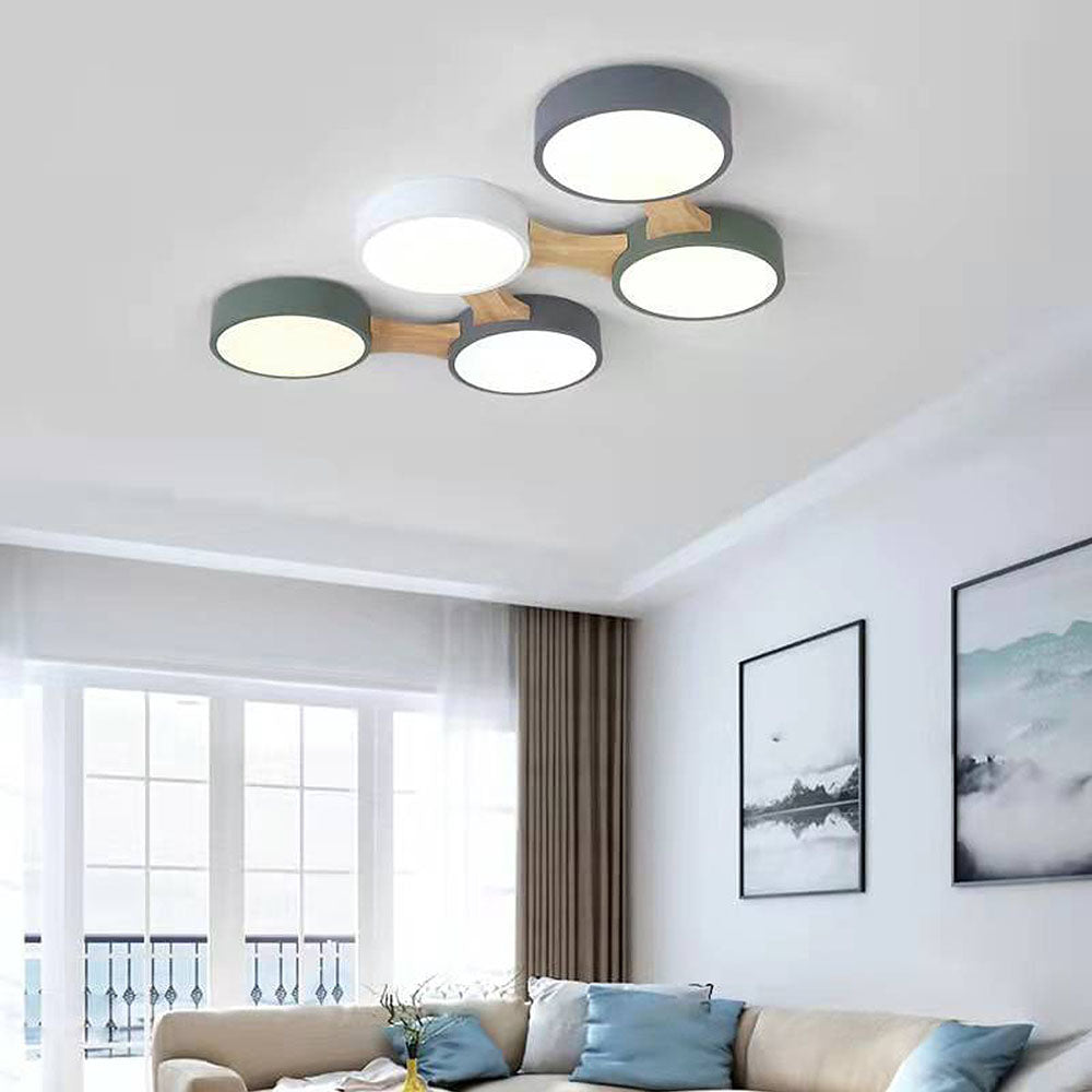 Sleek Modern LED Ceiling Light for Bedrooms - Stylish Illumination Fixture for Contemporary Home Decor and Ambient Lighting