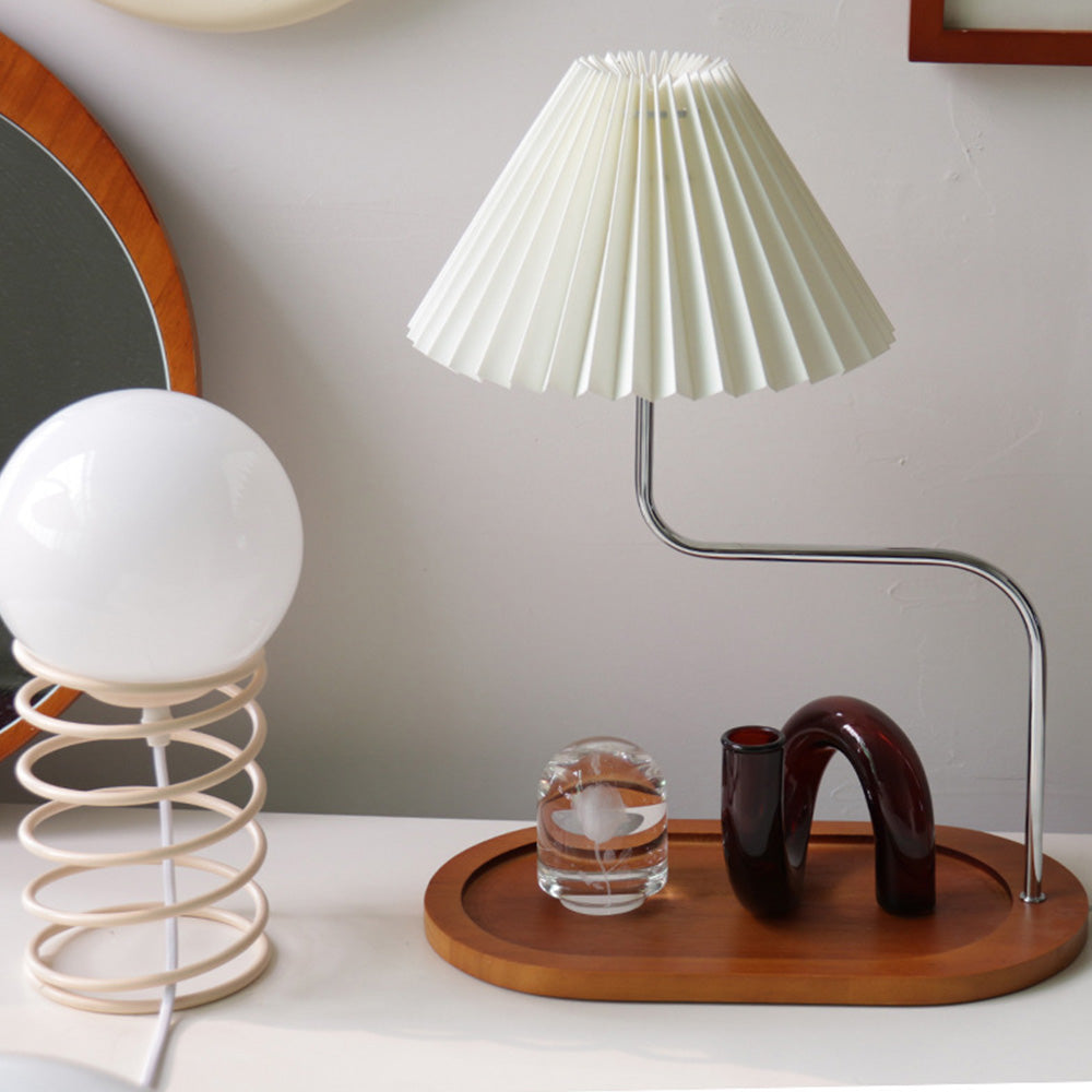 Vintage Solid Wood Pleated Table Lamp - Retro Design for Elegant Lighting in Your Home or Office