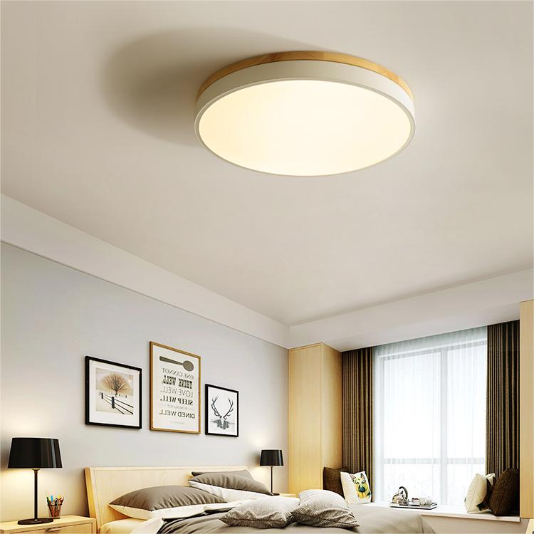 Elegant Wooden Round Flush Ceiling Lights for Living Room - Stylish Illumination for Home Décor and Ambient Lighting