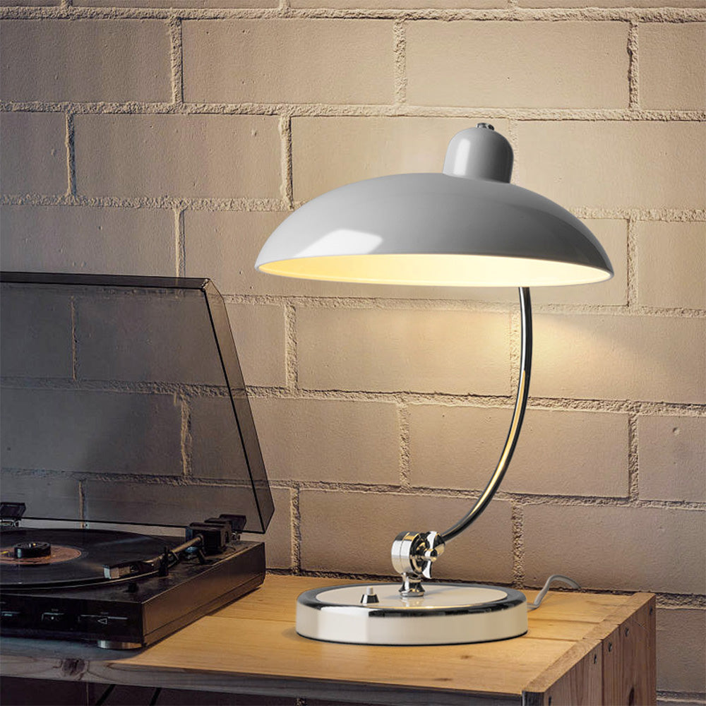 Sleek Modern Metal Table Lamps for Stylish Living Room Décor – Perfect Lighting Solutions for Contemporary Spaces