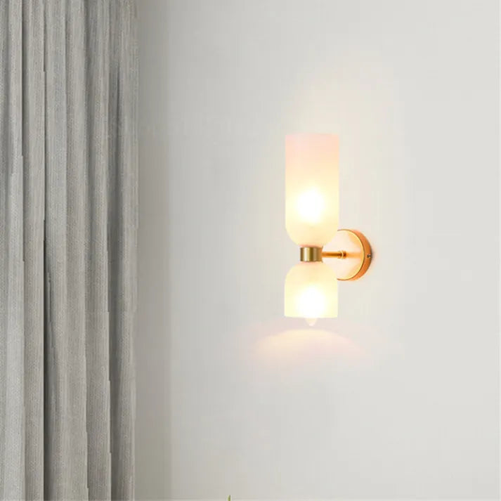 Applique moderna in vetro e ottone