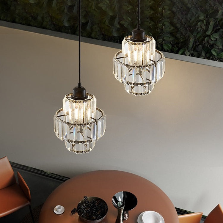 Luxury Elegance Gold Pendant Light Fixture - Stunning Glass Design for Chic Home Décor and Ambient Illumination