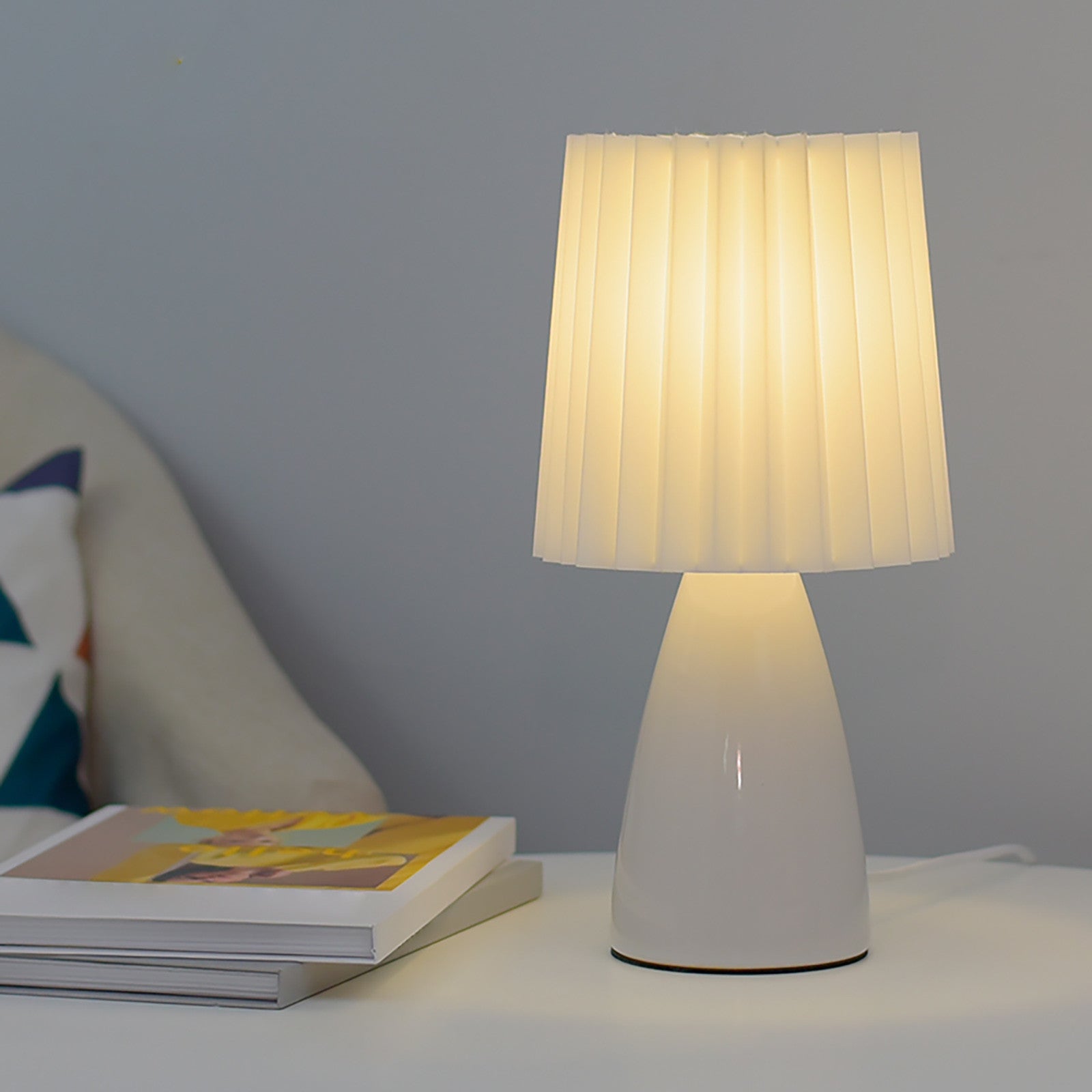 Modern Simple Fabric Mini Table Lamp for Stylish Home Lighting – Elegant Design, Versatile Use, Perfect for Any Room