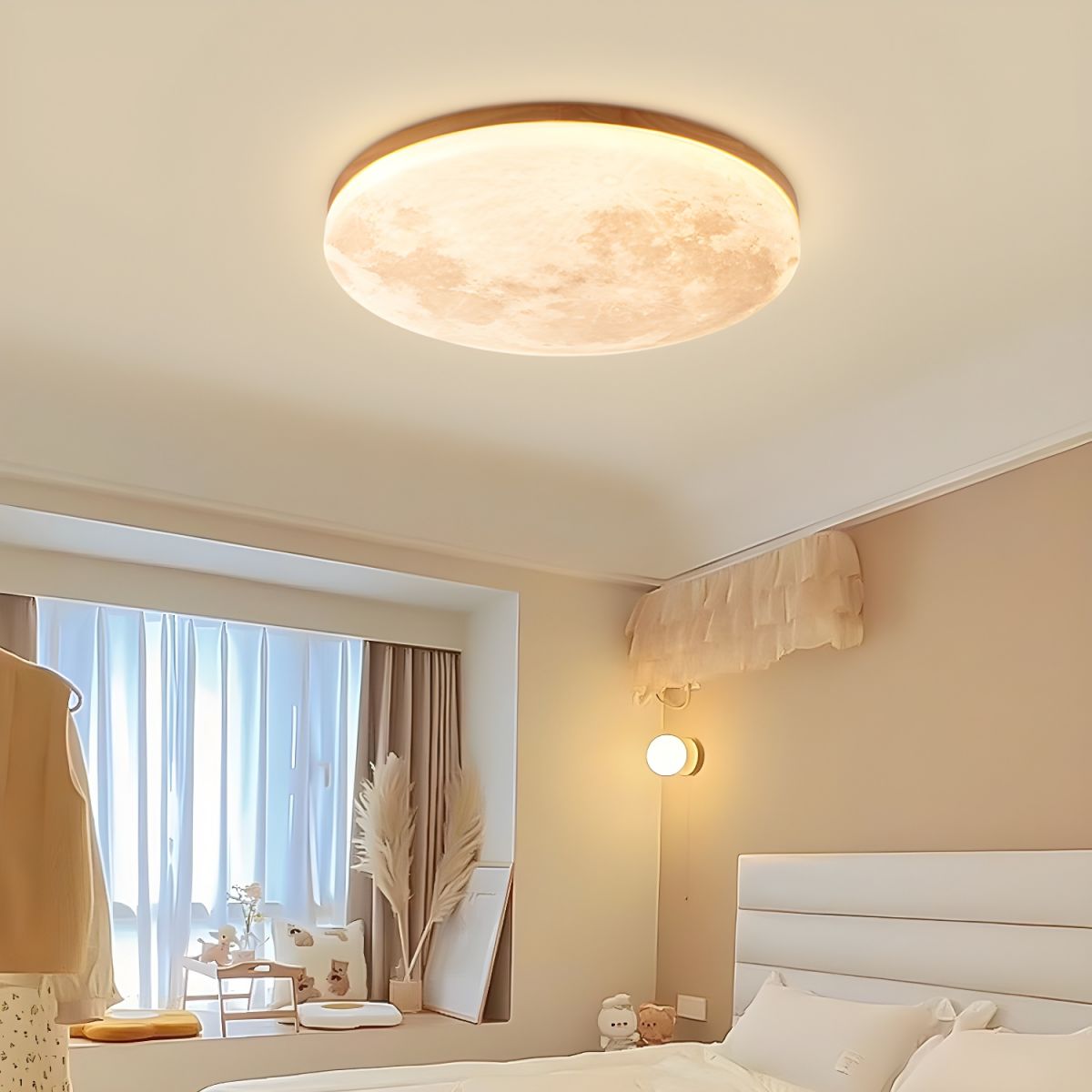 Art Deco Inspired Round LED Ceiling Light for Living Room - Elegant Moon Design for Modern Home Décor