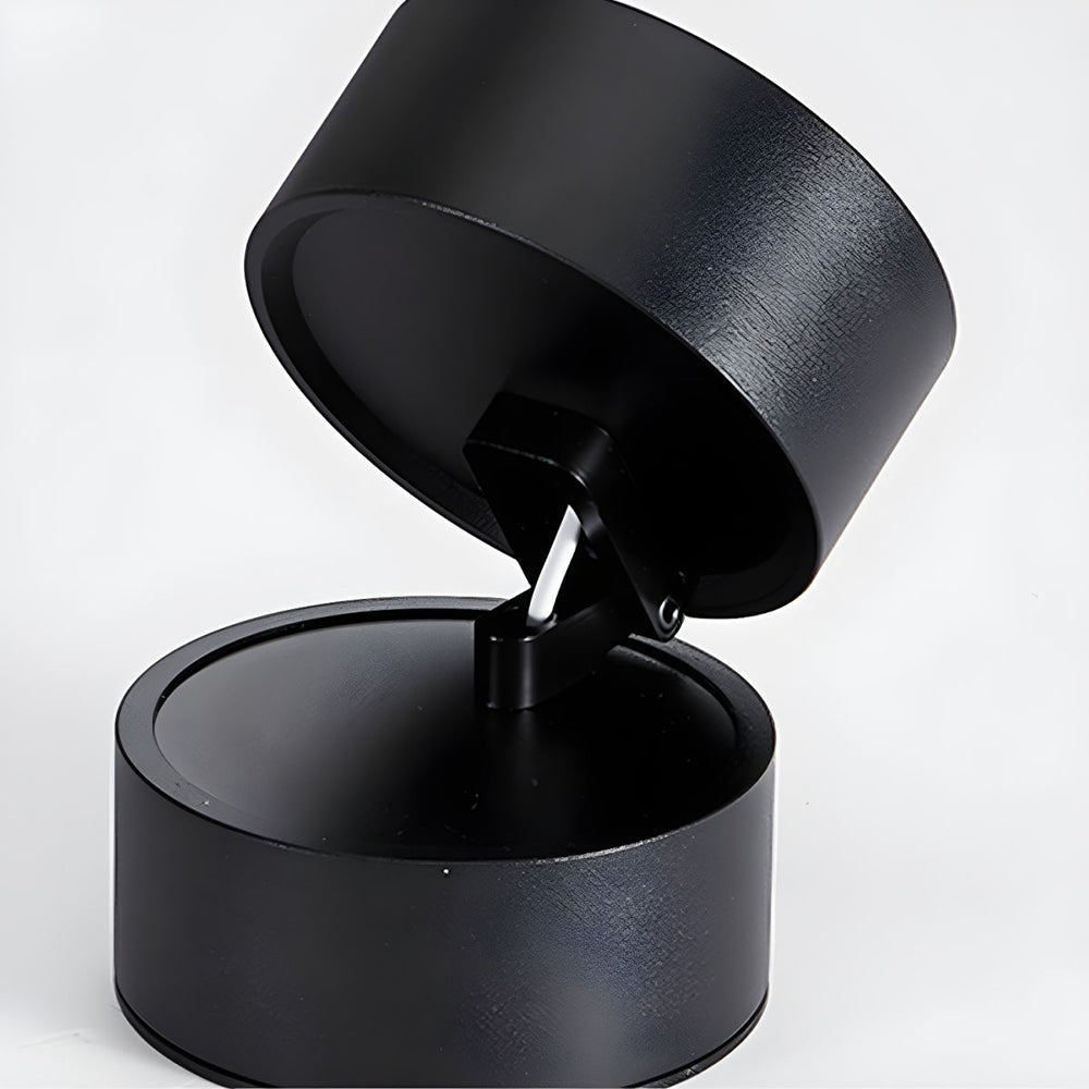 Lampa sufitowa LED z regulowaną głowicą reflektora