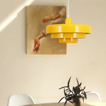 Lampa wisząca w stylu mid-century pomarańczowa metalowa oprawa