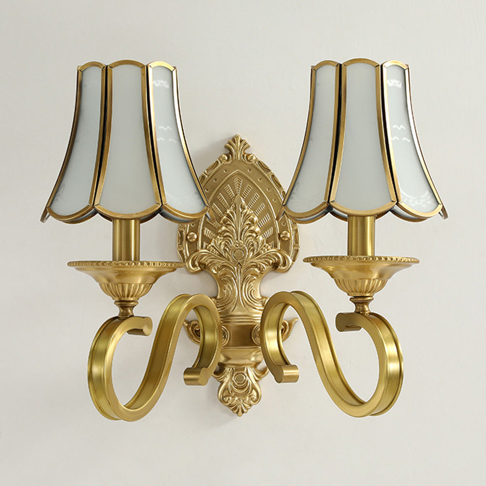 Elegant Vintage Gold Wall Sconce Light Fixture for Living Room Décor - Luxurious Illumination for Timeless Interiors