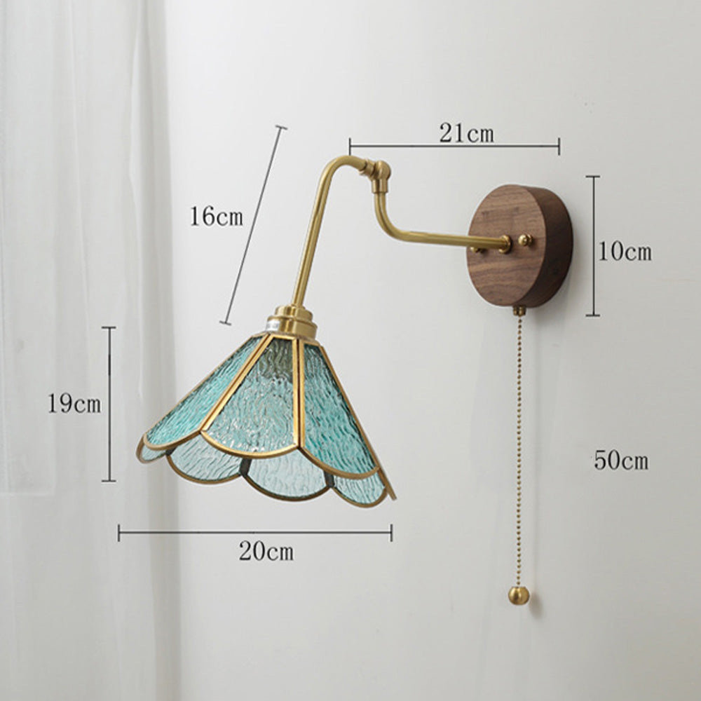 Applique murale avec abat-jour en verre laiton vintage