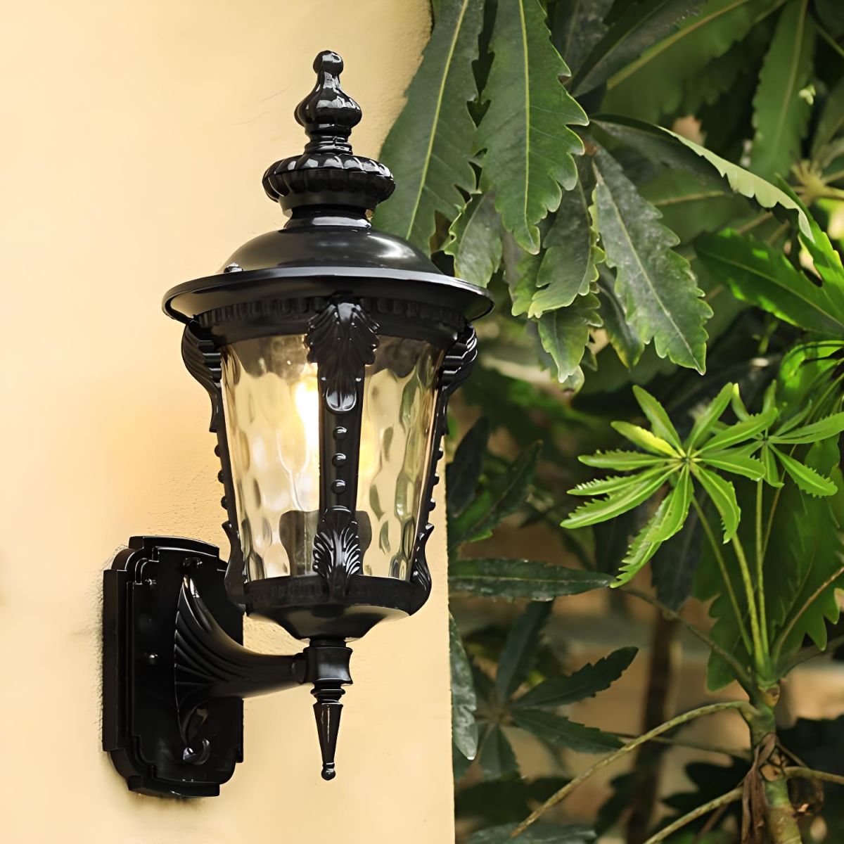 Classic Vintage-Style Glass Outdoor Wall Light Fixture for Elegant Garden and Patio Illumination