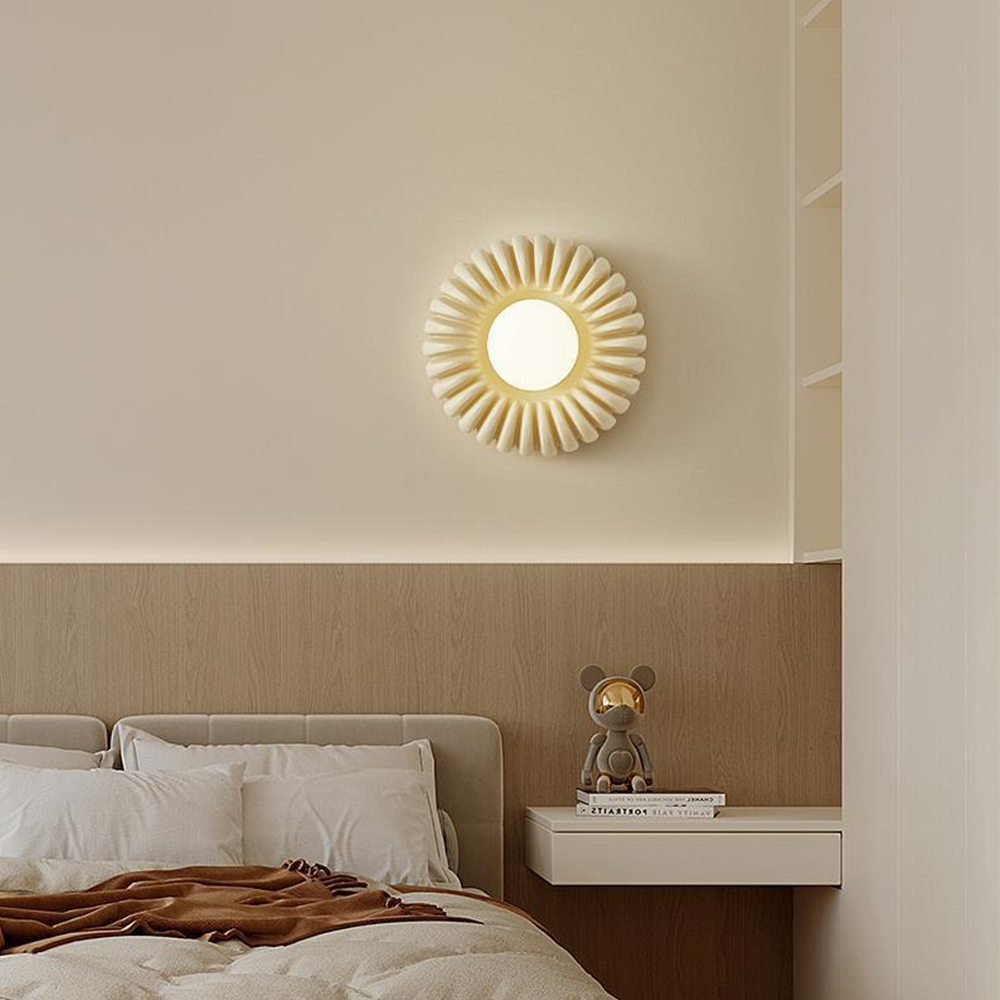 Elegant Beige Wall Light for Bedroom - Stylish and Simple Lighting Solution for a Cozy Atmosphere in Your Home