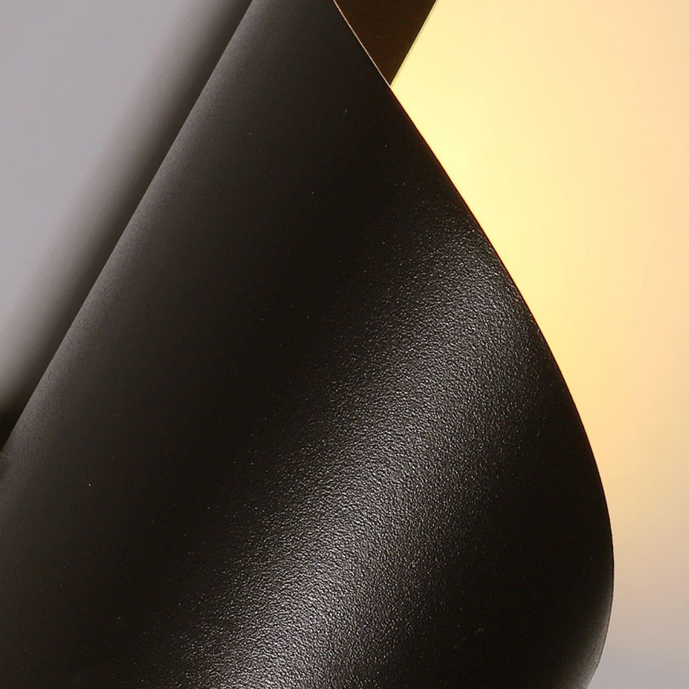 LED Wall Light with Minimalist Aluminum Design