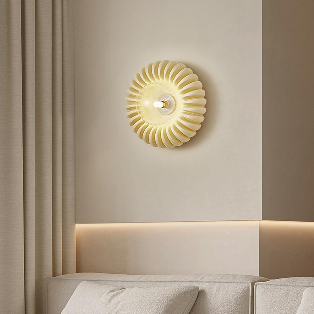 Elegant Beige Wall Light for Bedroom - Stylish and Simple Lighting Solution for a Cozy Atmosphere in Your Home