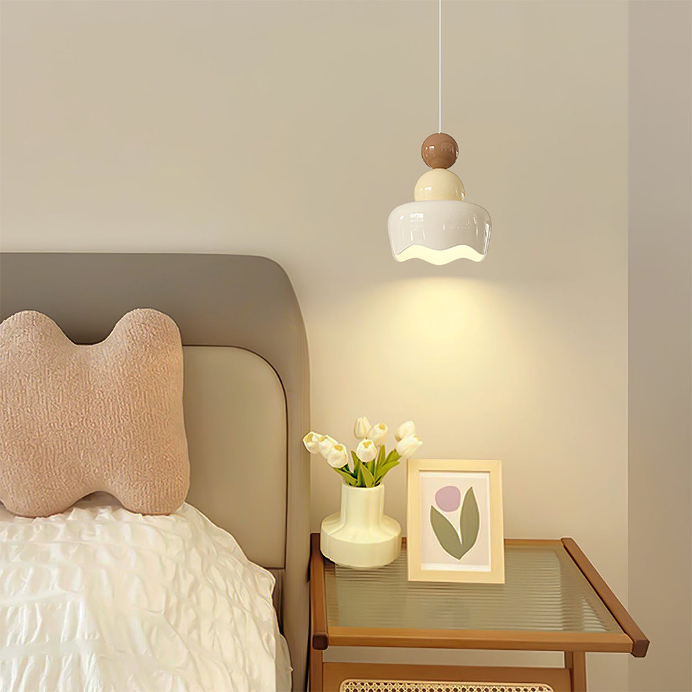 Cream Bedside Pendant Lamp for Sunny Bedrooms – Elegant Lighting Solution for a Bright and Inviting Atmosphere