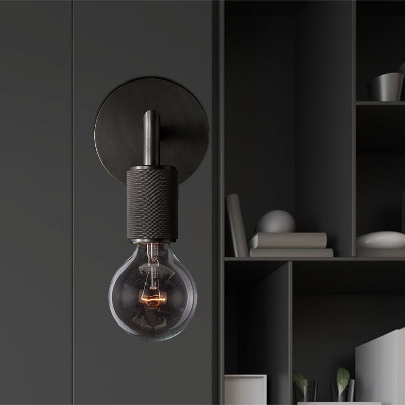 Aplique de pared de metal y latón con doble bombilla