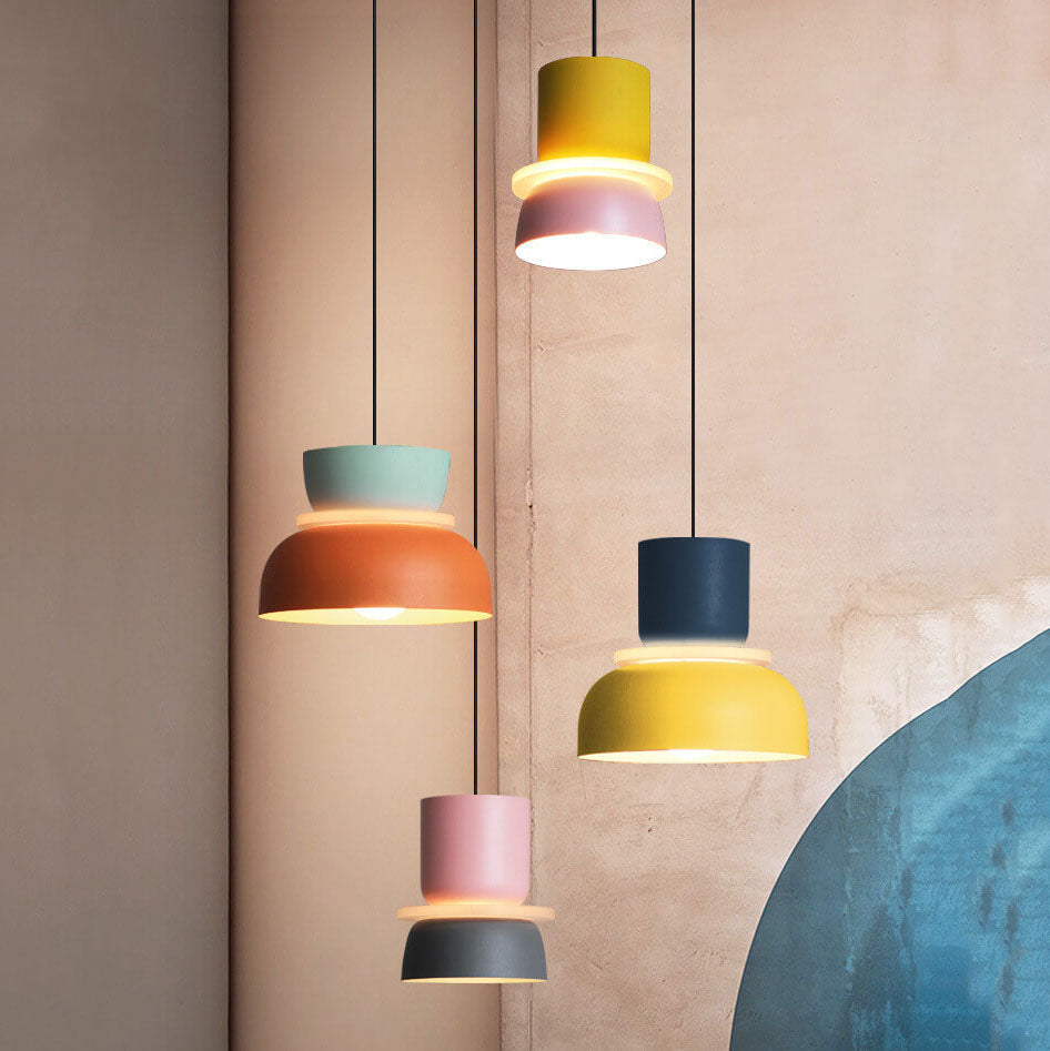 Lampada a sospensione moderna in metallo dal design colorato