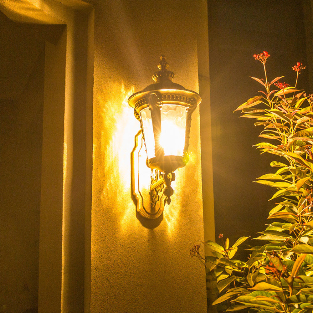 Classic Vintage-Style Glass Outdoor Wall Light Fixture for Elegant Garden and Patio Illumination