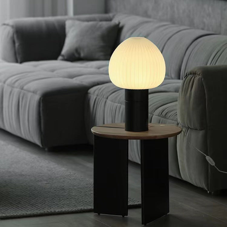 Nordic Elegance: Simple Luxury Bedroom Table Lamp for a Stylish and Serene Atmosphere