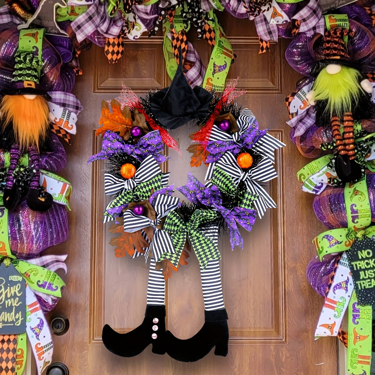 Corona de piernas de bruja caprichosa de Halloween | Decoración festiva para la puerta principal