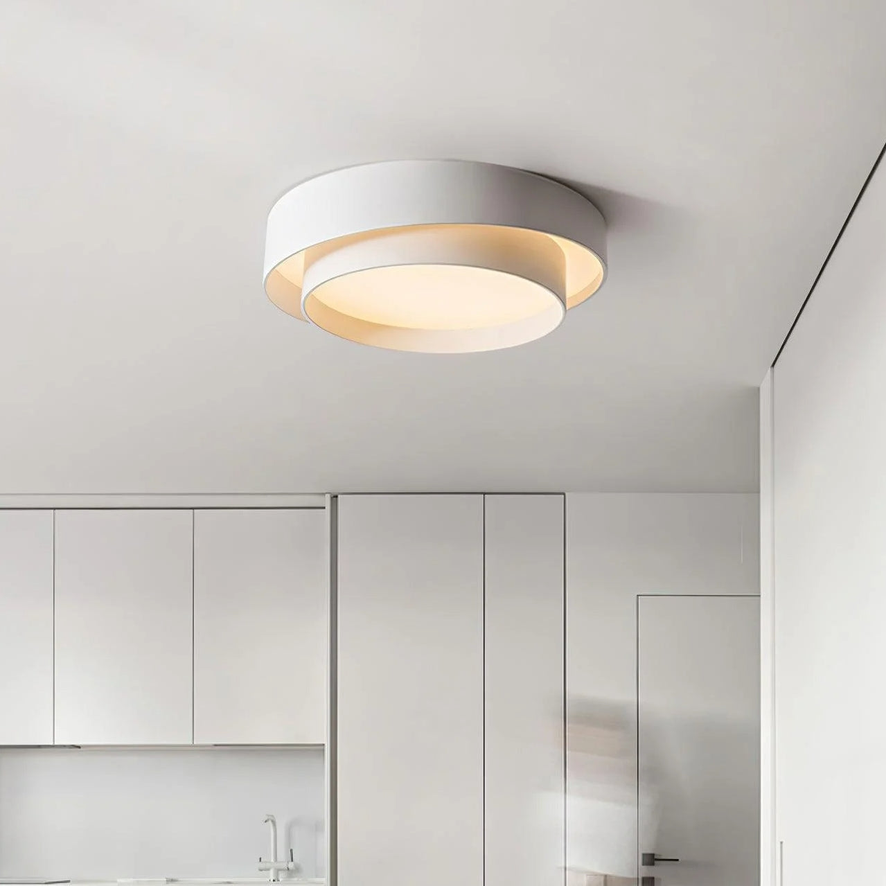 Nordic Modern Minimalist Round LED Ceiling Light Fixture for Contemporary Home Decor and Stylish Illumination