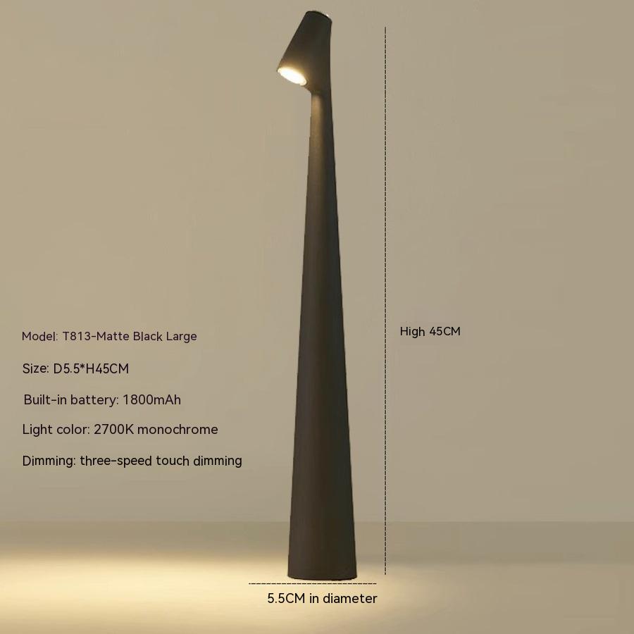 Lampa stołowa nowoczesna czerwona metalowa z oświetleniem LED