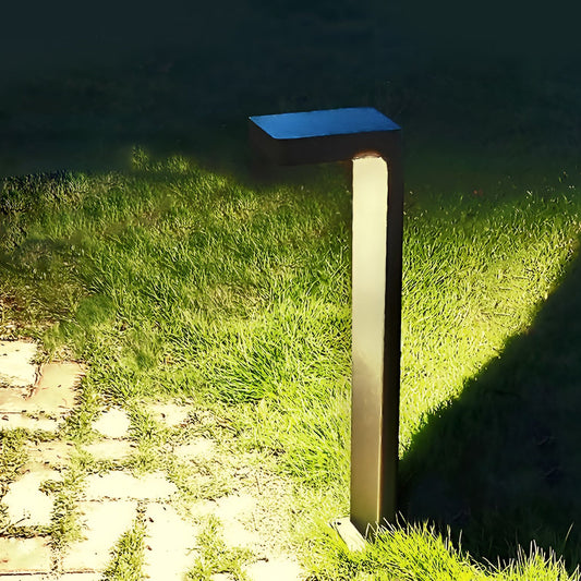Lumière de chemin de jardin solaire avec cadre en métal noir