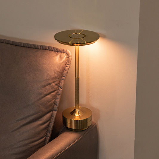 Tischlampe Gold Metall Kabelloses LED-Licht
