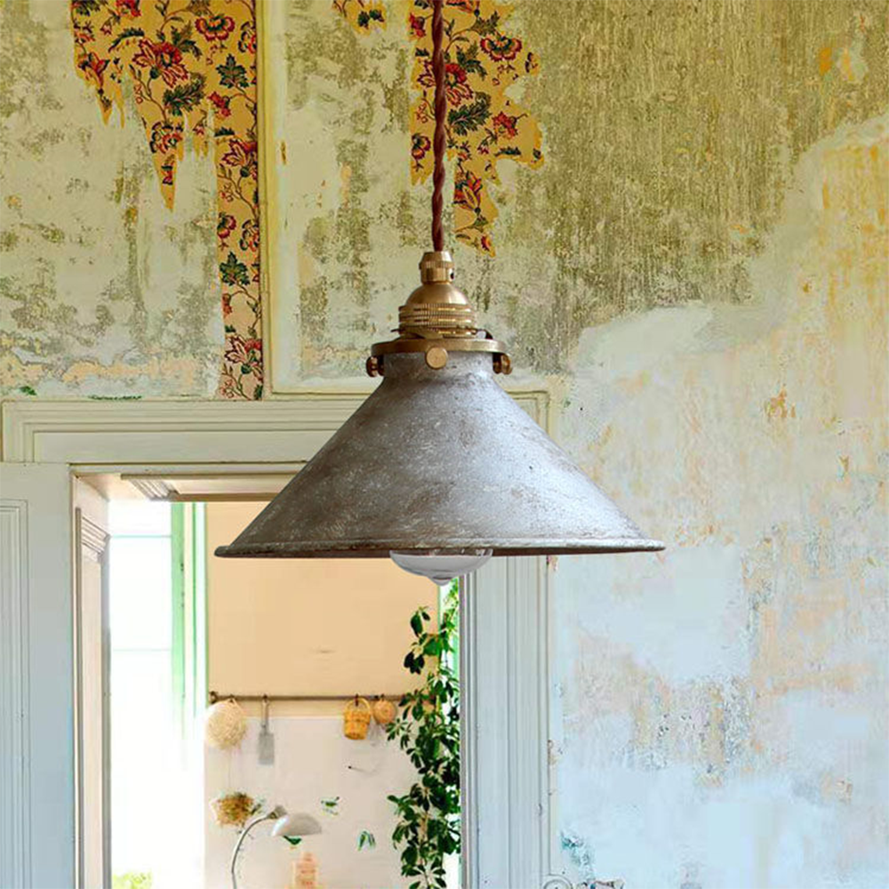 Vintage Industrial Metal Pendant Light with Retro Design for Stylish Home Lighting