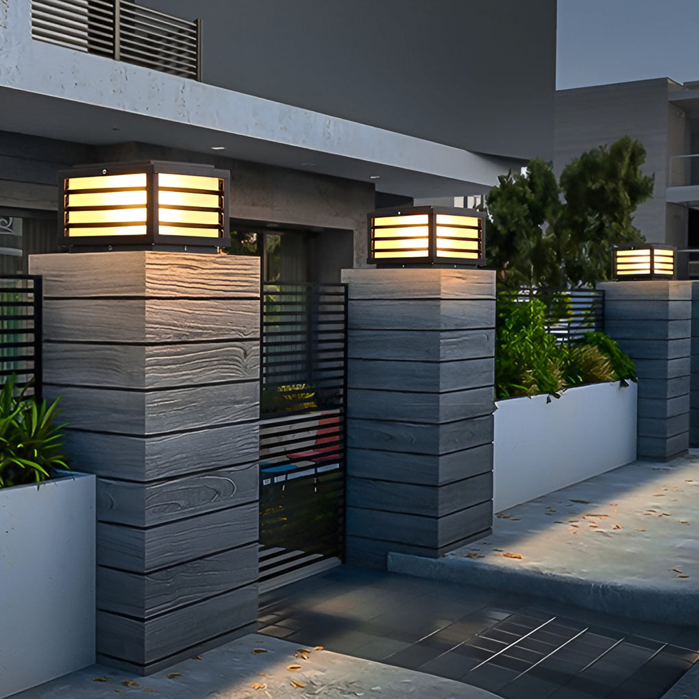 Zewnętrzna solarny LED lampa na słupek ogrodzeniowy czarna