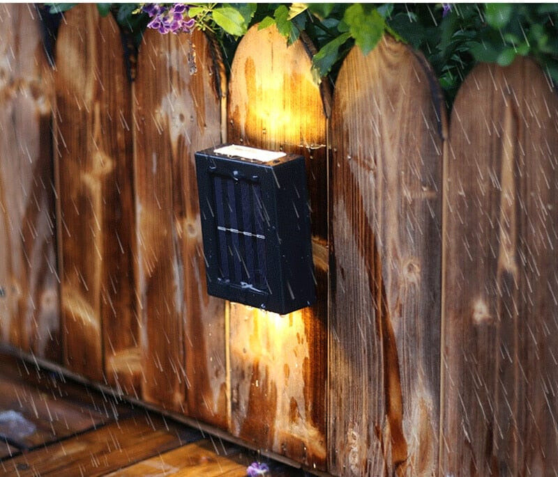 Lámpara solar de pared para exteriores para vallas de jardín