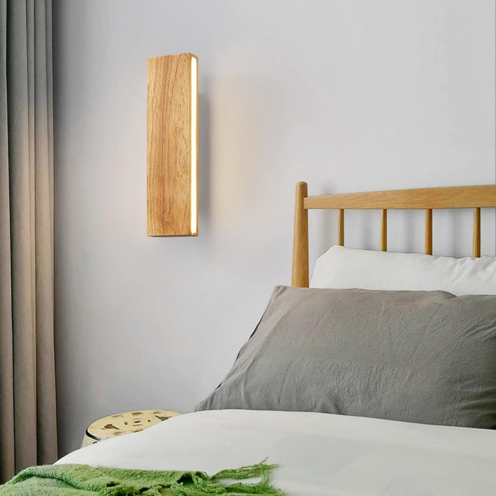 Wandleuchte mit drehbarem Holz-LED-Design
