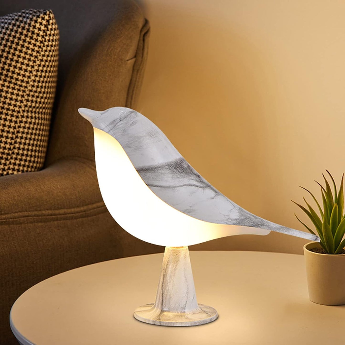 Moderne Holz-LED-Tischlampe im Vogel-Design