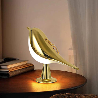 Moderne Holz-LED-Tischlampe im Vogel-Design