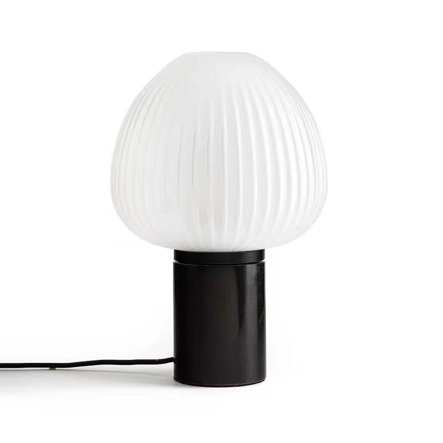 Nordic Elegance: Simple Luxury Bedroom Table Lamp for a Stylish and Serene Atmosphere