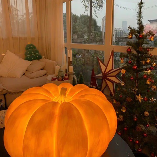 Portable Pumpkin Table Light in Resin – Perfect for Autumn Decor, Halloween Ambience, and Festive Home Lighting