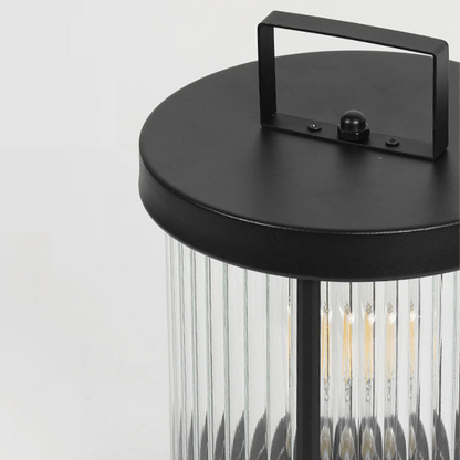 Zewnętrzna szklana latarnia z solarną lampą LED