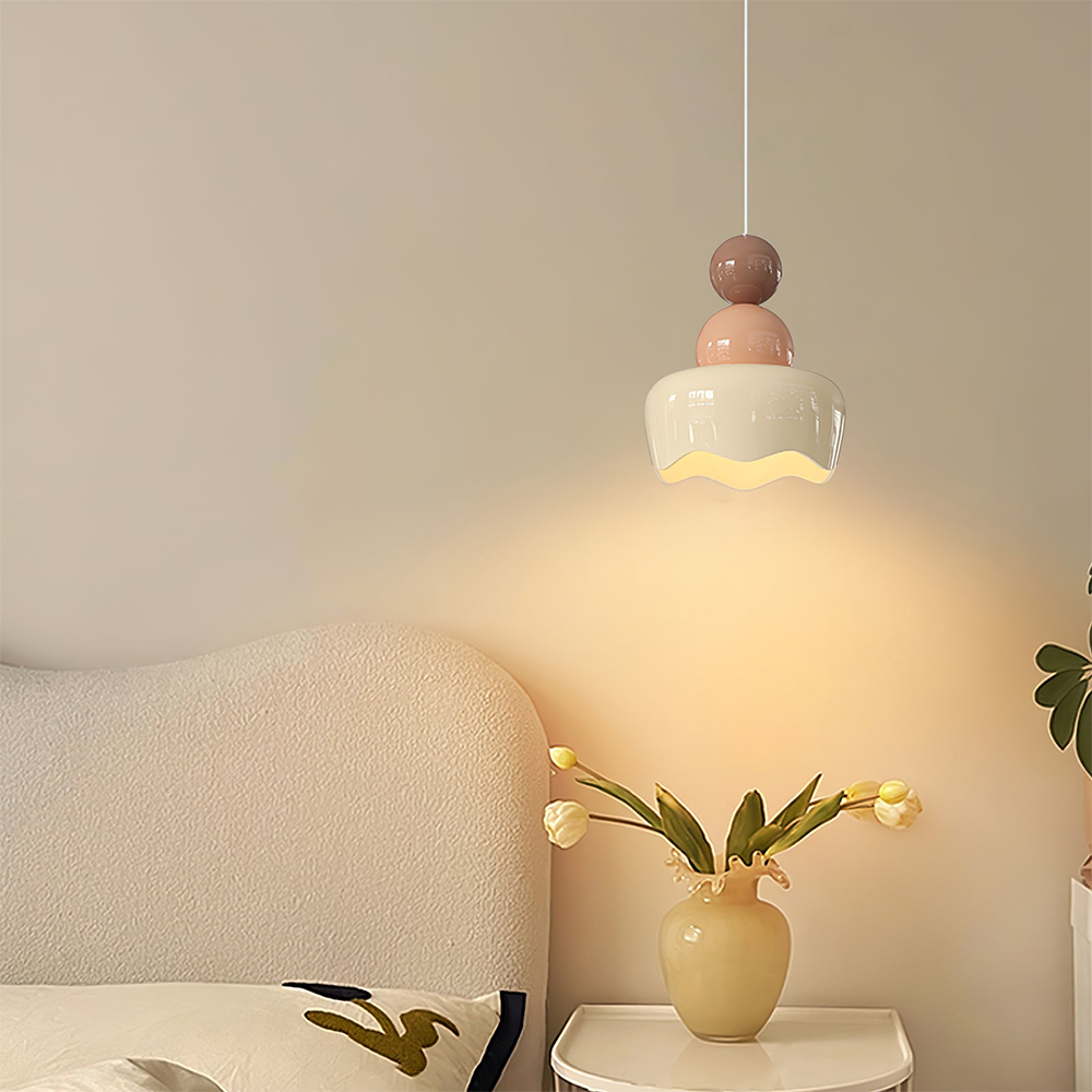 Cream Bedside Pendant Lamp for Sunny Bedrooms – Elegant Lighting Solution for a Bright and Inviting Atmosphere