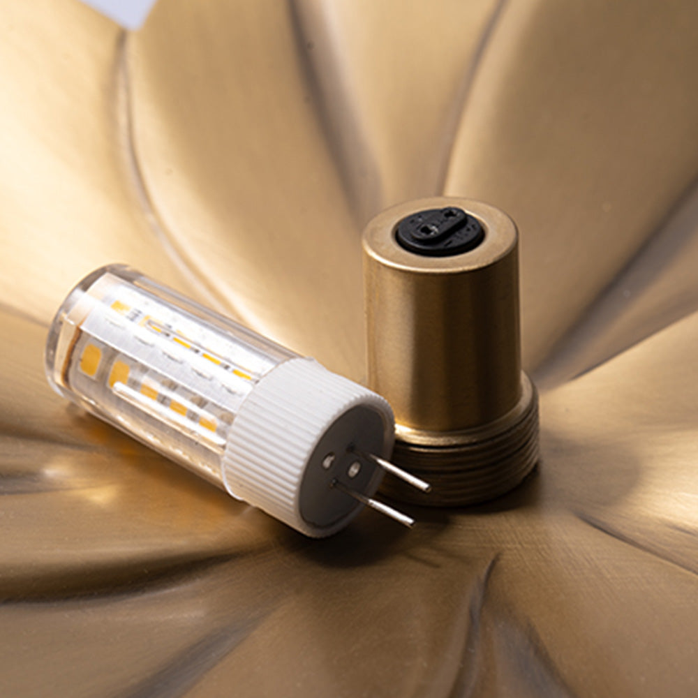 Contemporary Gold Wall Light for Bedroom - Elegant Modern Design to Enhance Your Home Decor and Create a Warm Ambience