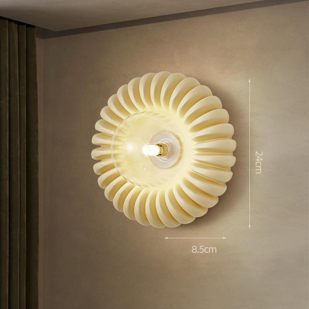 Elegant Beige Wall Light for Bedroom - Stylish and Simple Lighting Solution for a Cozy Atmosphere in Your Home