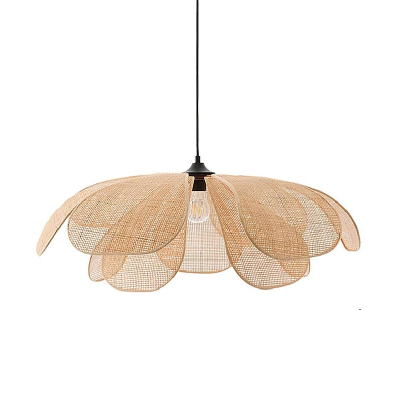 Rustic Rattan Petal Pendant Light Shade - Elegant Hanging Lamp for a Warm, Natural Atmosphere in Your Home