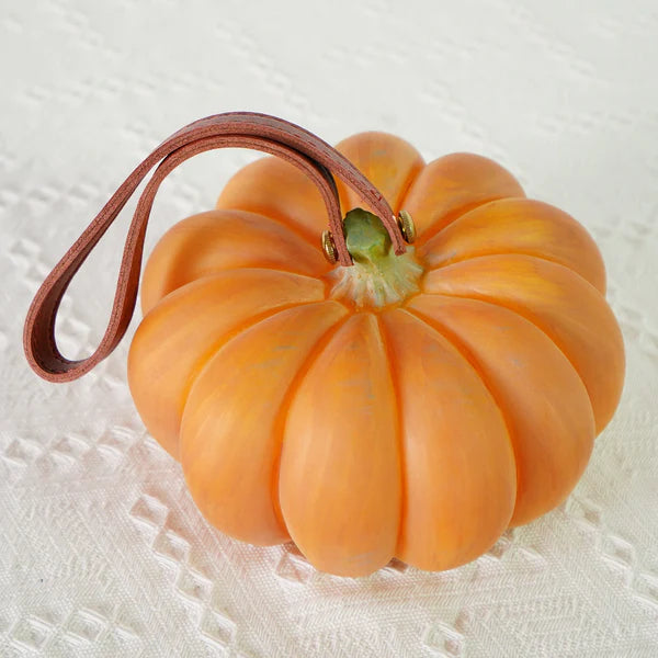 Portable Pumpkin Table Light in Resin – Perfect for Autumn Decor, Halloween Ambience, and Festive Home Lighting